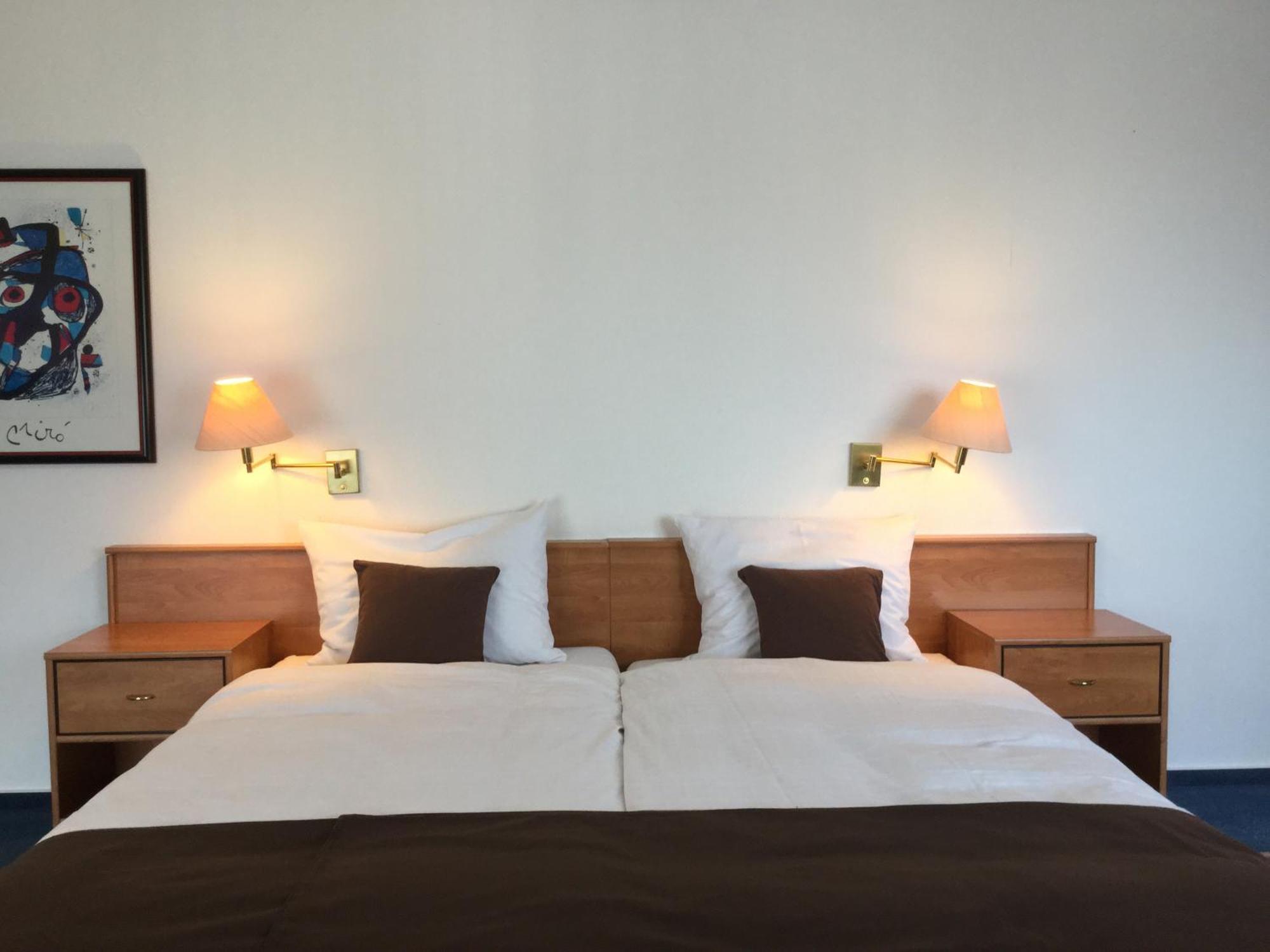 Sunibel Inn Reinheim Екстериор снимка
