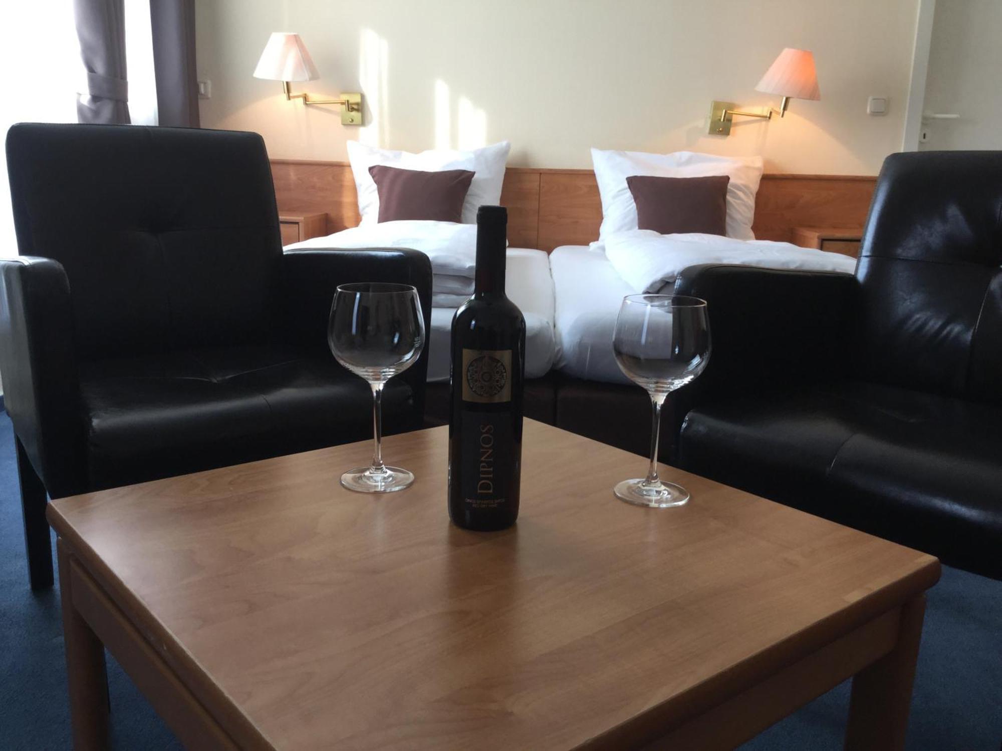 Sunibel Inn Reinheim Екстериор снимка